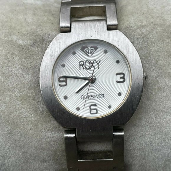 Roxy Quiksilver Ladies Wrist Watch Analog Silver Tone Quartz Metal Band Watch - Picture 9 of 12